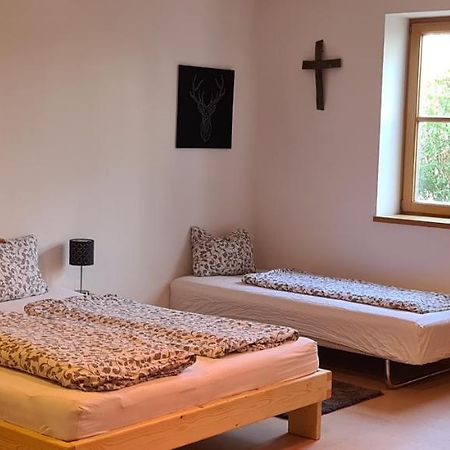 Wolfis Appartement Neusiedl an der Zaya Екстер'єр фото