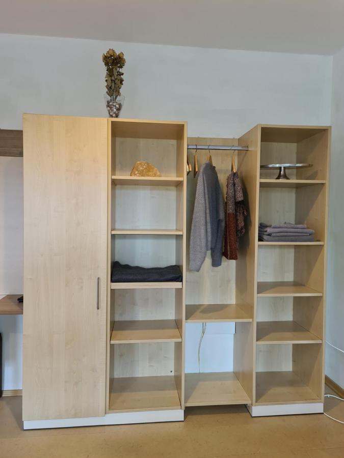 Wolfis Appartement Neusiedl an der Zaya Екстер'єр фото
