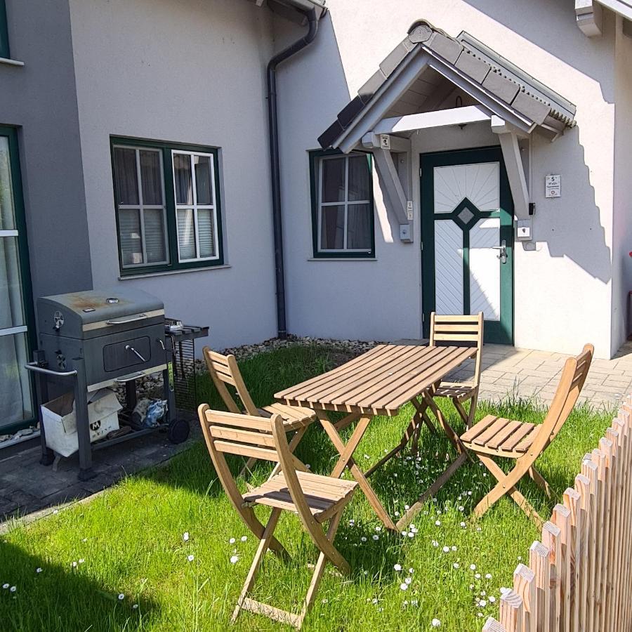 Wolfis Appartement Neusiedl an der Zaya Екстер'єр фото